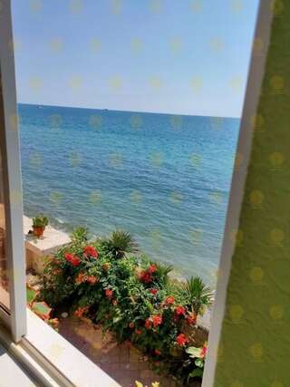Гостевой дом Guest House Elling Solnechniy Лоо Трехместный номер с видом на море-3